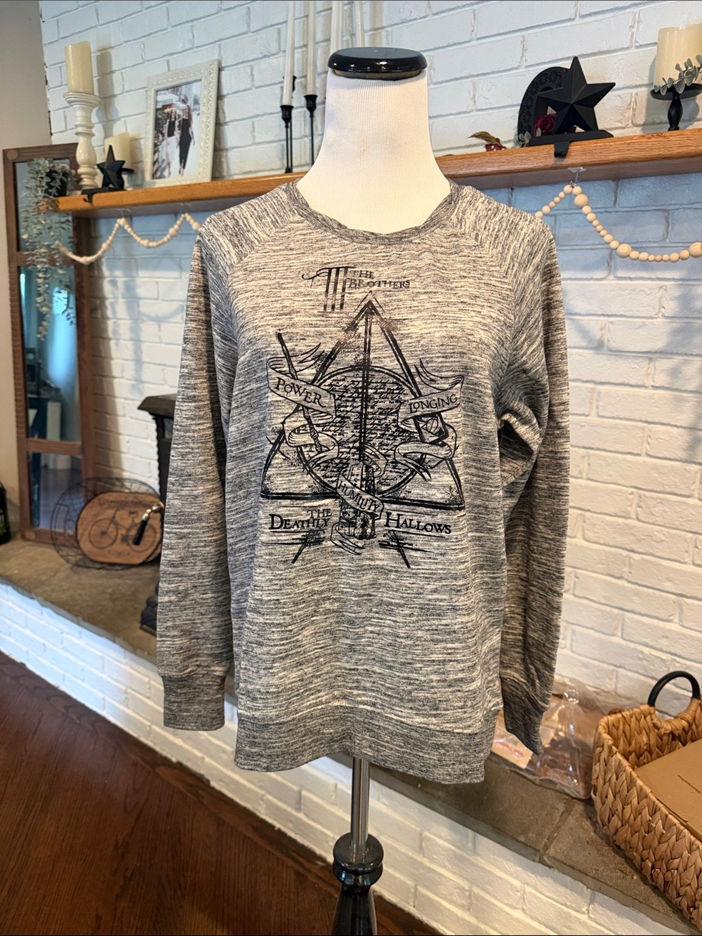 NWT III Brothers Deathly Hallows Light Sweatshirt | Size S